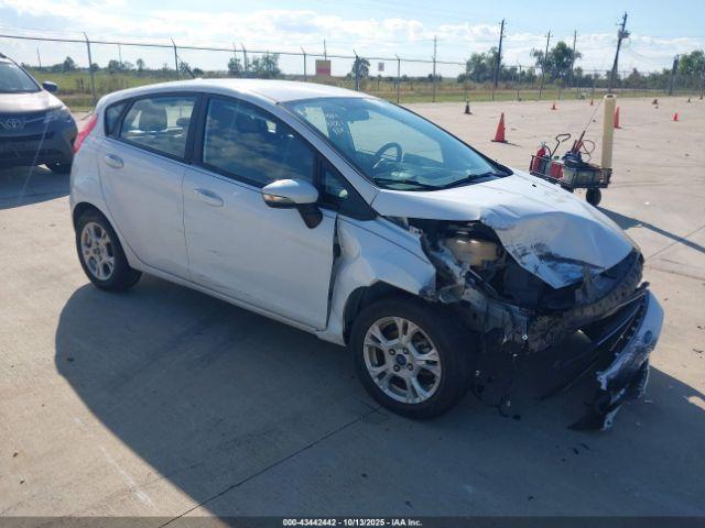  Salvage Ford Fiesta