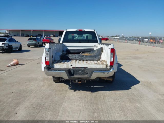 Ford F-350 Xl Image 7