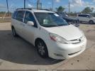 Toyota Sienna Xle Image 1