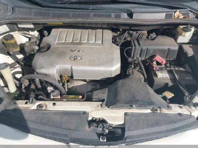 Toyota Sienna Xle Image 20