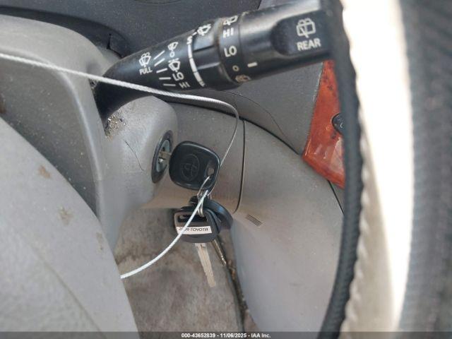 Toyota Sienna Xle Image 9