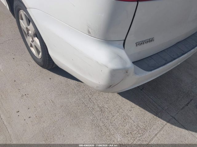 Toyota Sienna Xle Image 14