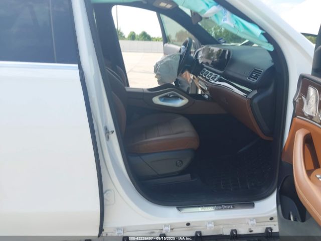 Mercedes-Benz GLE 4matic Image 6