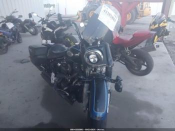  Salvage Harley-Davidson Flhcs