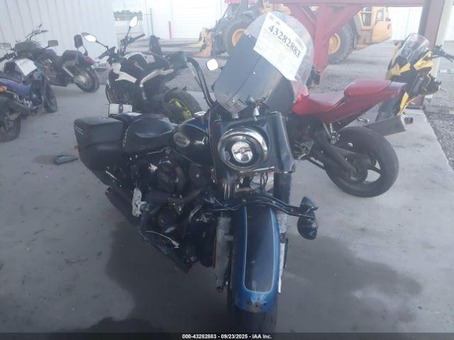  Salvage Harley-Davidson Flhcs