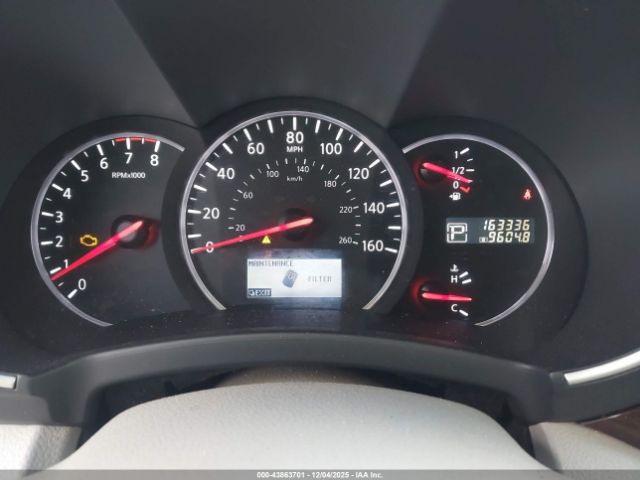 Nissan Quest Image 12