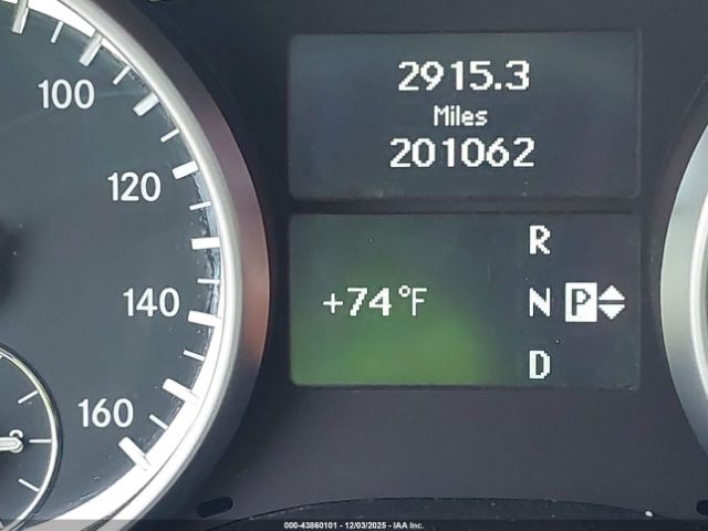 Mercedes-Benz G-Class 4matic Image 11