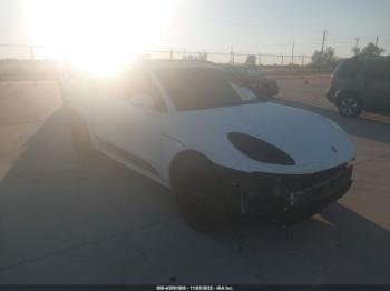  Salvage Porsche Macan