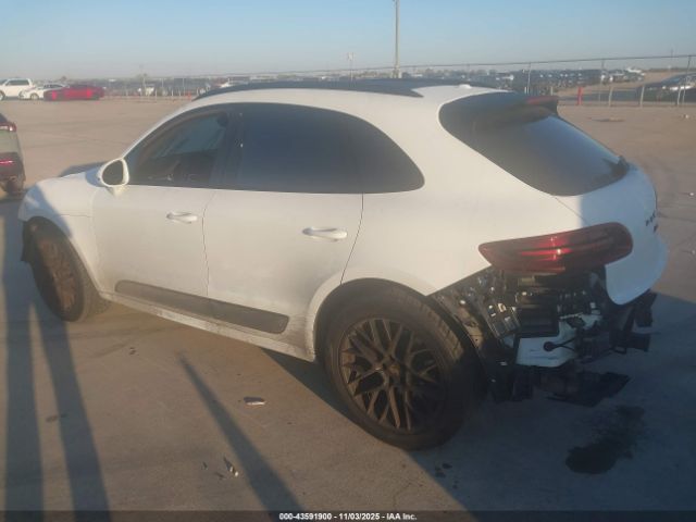 Porsche Macan Gts Image 10