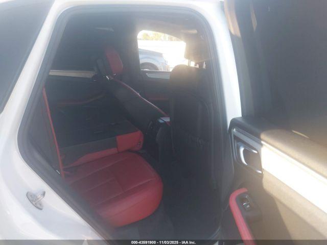 Porsche Macan Gts Image 5