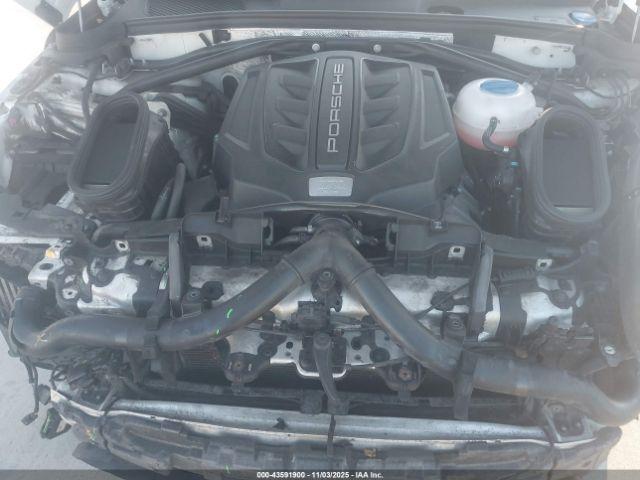 Porsche Macan Gts Image 12