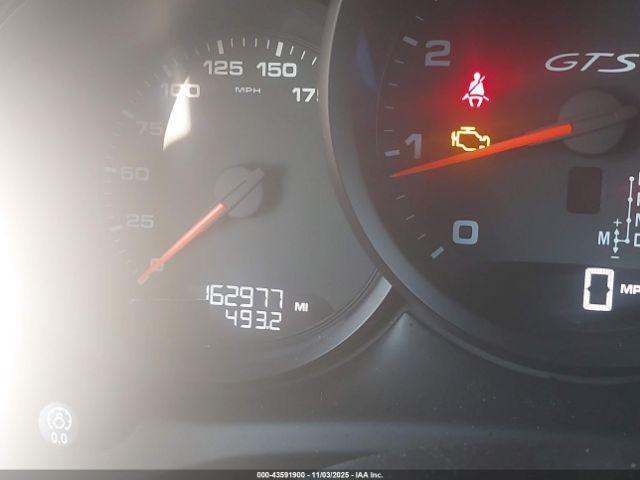 Porsche Macan Gts Image 14