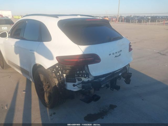 Porsche Macan Gts Image 13