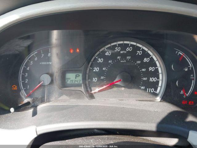 Toyota Sienna L V6 7 Passenger Image 11