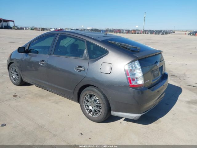 Toyota Prius Image 2