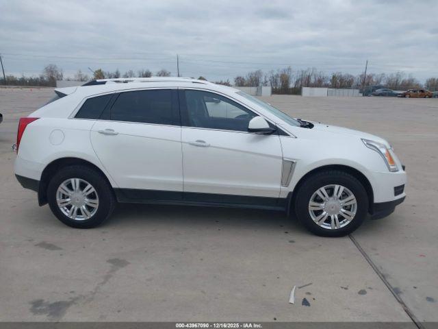 Cadillac SRX Luxury Collection Image 16