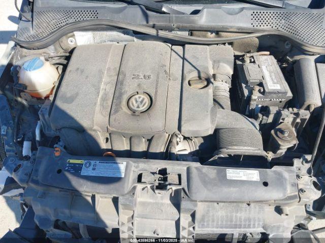 Volkswagen Beetle 2.5l Entry Image 8