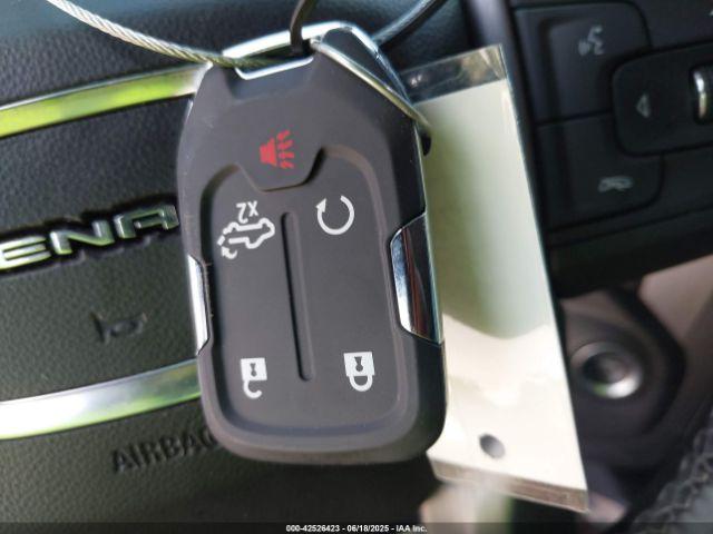 General Motors Sierra 2500HD 4wd  Standard Bed Denali Image 2