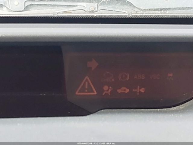 Toyota Prius Image 6