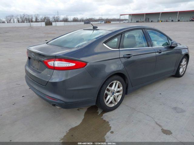 Ford Fusion Se Image 9
