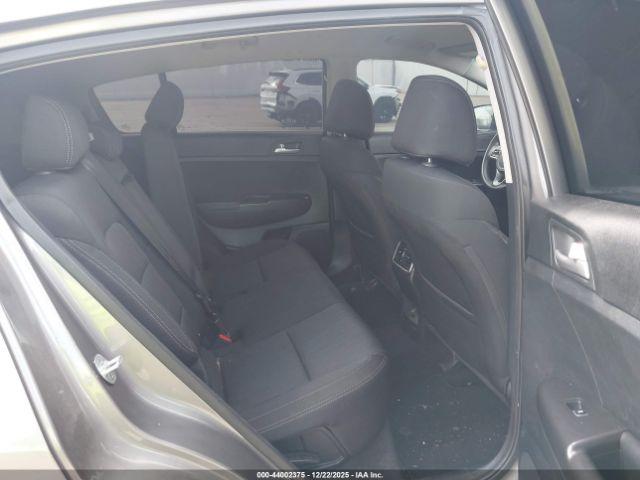 Kia Sportage Lx Image 8