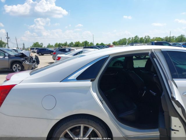 Cadillac XTS Premium Collection Image 9