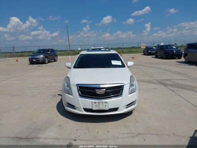 Cadillac XTS Premium Collection Image 16