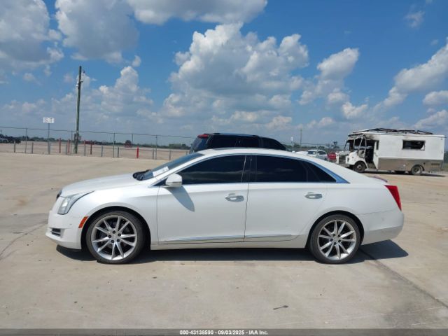 Cadillac XTS Premium Collection Image 13