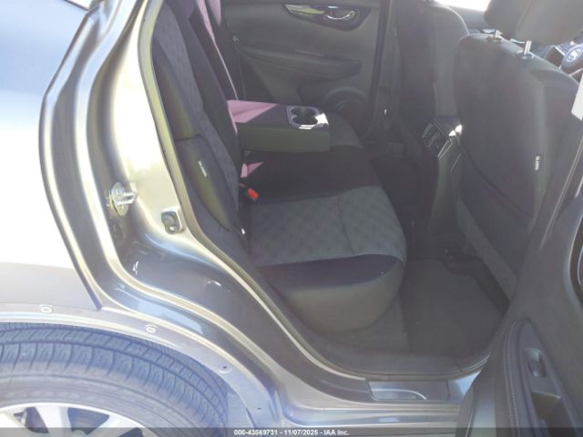 Nissan Rogue Sv Fwd Xtronic Cvt Image 8