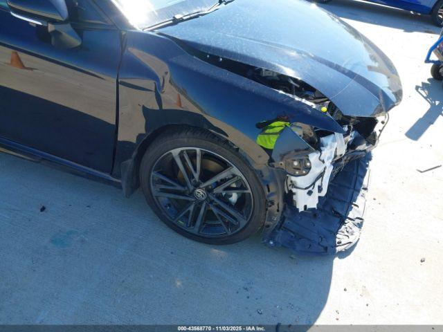 Toyota Camry Xse Image 2