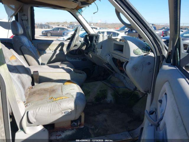 Chevrolet C3500 Image 6