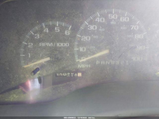 Chevrolet C3500 Image 2