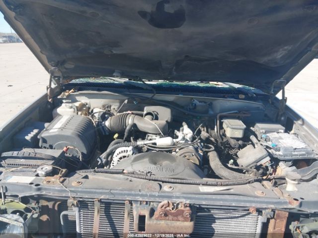 Chevrolet C3500 Image 10