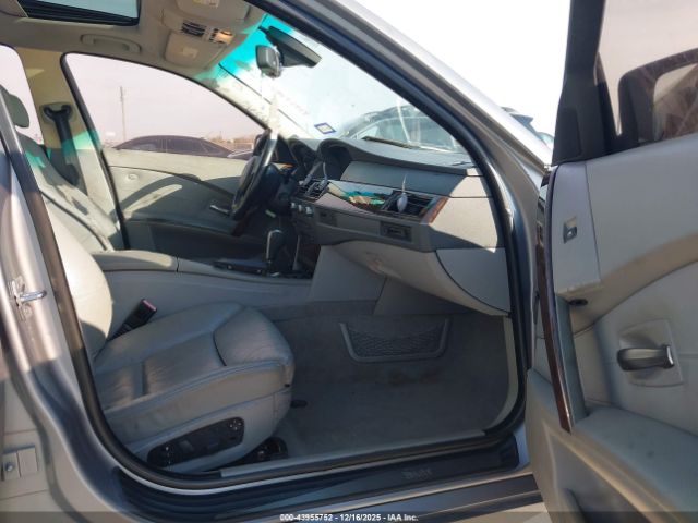 BMW 5 Series Image 2