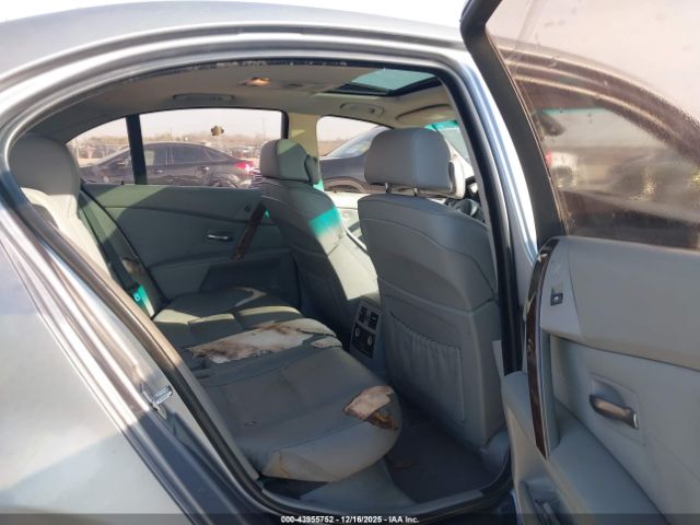 BMW 5 Series Image 6