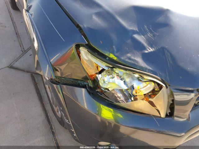 Toyota RAV4 Sport V6 Image 12