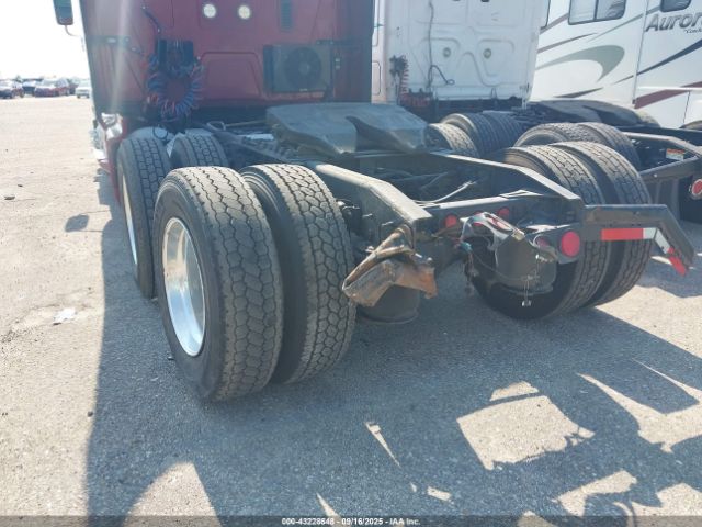 International Prostar Image 14