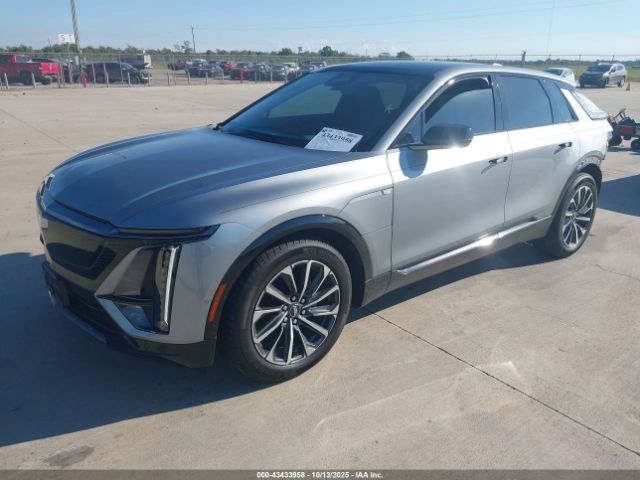 Cadillac LYRIQ Image 2