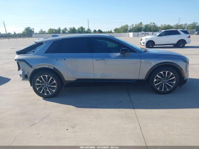 Cadillac LYRIQ Image 8