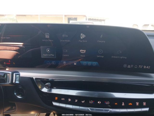 Cadillac LYRIQ Image 14