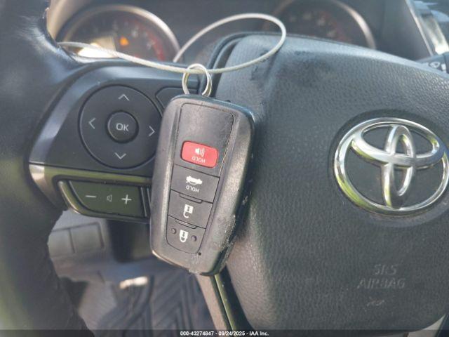 Toyota Camry Xse Image 6