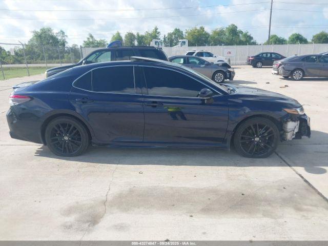 Toyota Camry Xse Image 7