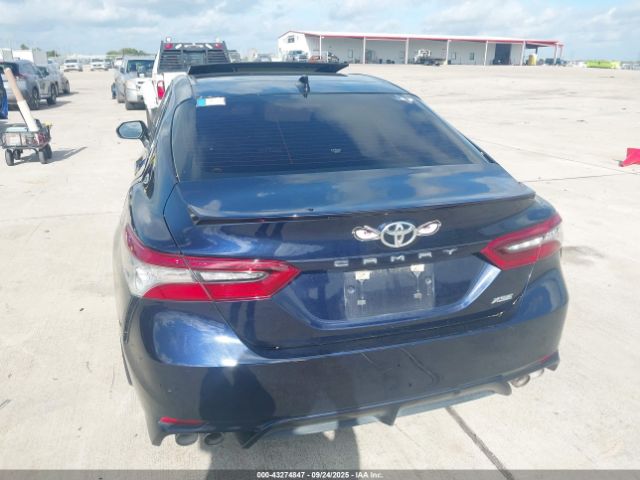 Toyota Camry Xse Image 10