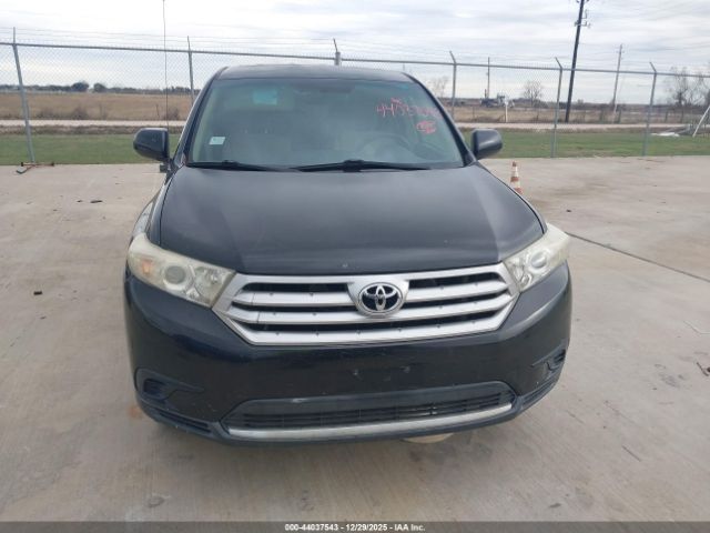 Toyota Highlander Base V6 Image 9