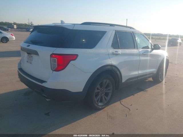 Ford Explorer Xlt Image 2