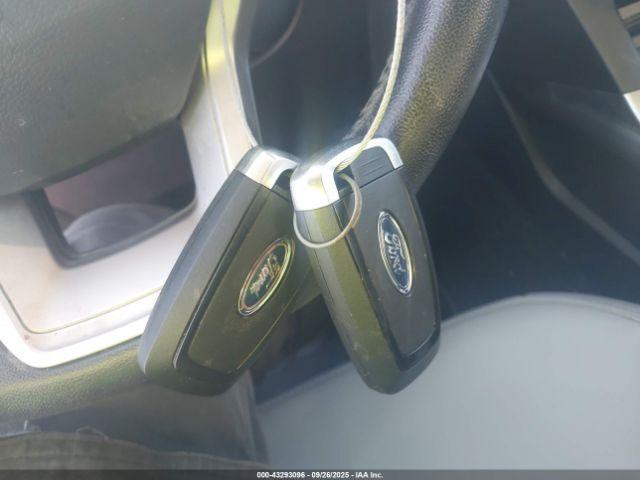 Ford Explorer Xlt Image 8