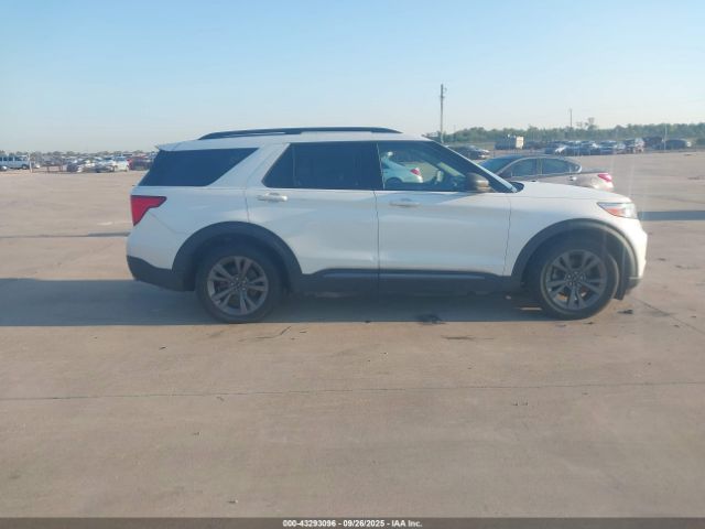 Ford Explorer Xlt Image 10