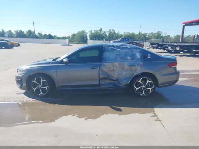 Volkswagen Passat 2.0t R-line Image 13