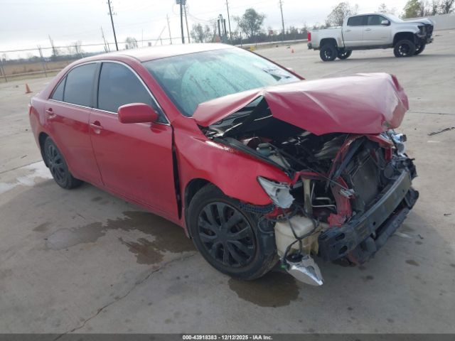 Toyota Camry Le Image 1