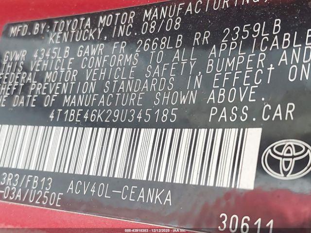 Toyota Camry Le Image 4